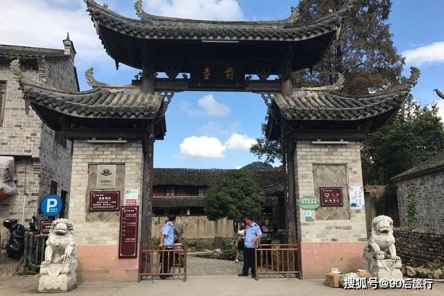 《海带排骨汤：滋养身心，滋味鲜美，让你一饮而尽，回味无穷！》
